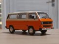 Volkswagen T3 Caravelle Bus 1981 - мащаб 1:43 на IXO моделът е нов в PVC дисплей-кейс VW Transporter, снимка 15