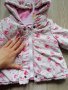 Зимно яке за бебе момиче 9 - 12 м (размер 74-80) бяло с рози, снимка 1 - Бебешки якета и елеци - 38861001
