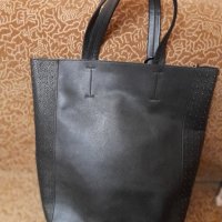 Черна дамска чанта, снимка 2 - Чанти - 41602682