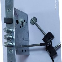 Руска брава, основна, касова, 3 ключа, снимка 1 - Входни врати - 41289162