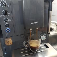 Кафеавтомат Сименс, работи отлично и прави хубаво кафе с каймак , снимка 3 - Кафемашини - 44262581