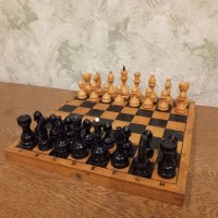 Шах с дървени фигури , снимка 1 - Шах и табла - 40219672