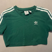 Оригинален! Топ adidas | S , снимка 2 - Корсети, бюстиета, топове - 44569854