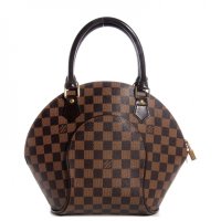  КУПУВАМ Оригинална Чанта на Louis Vuitton, снимка 3 - Чанти - 40488835