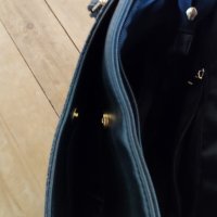 Черна чанта, снимка 2 - Чанти - 34100391