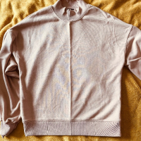 Дамски блузи, снимка 1 - Блузи с дълъг ръкав и пуловери - 44667024