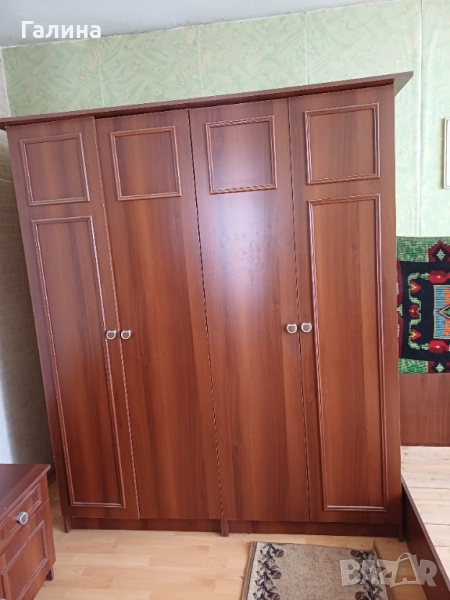 Комплект спалня, гардероб, тоалетка и две нощни щкафчета, снимка 1