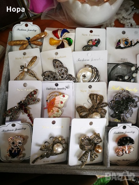 Брошки , снимка 1