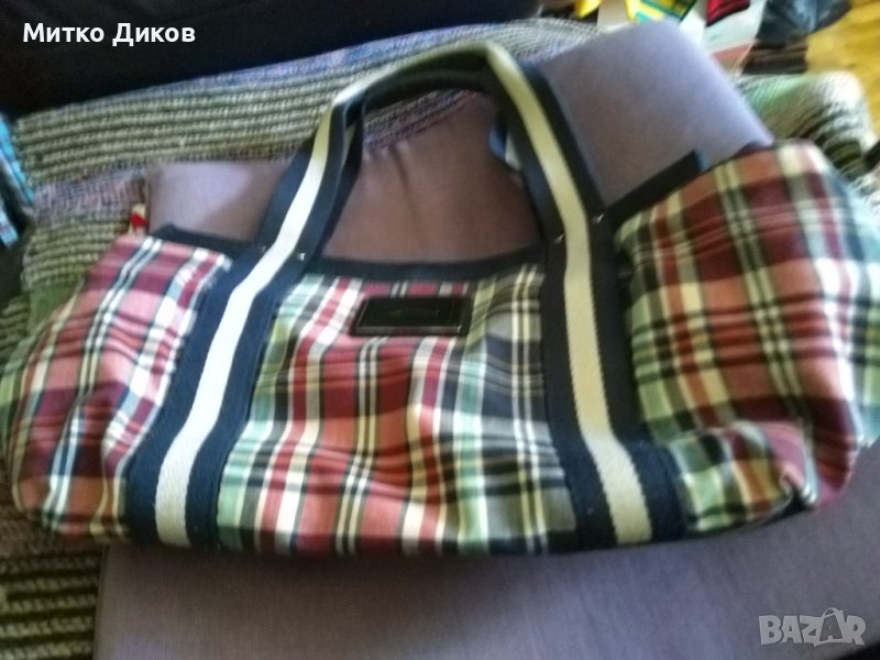 Tommy hilfiger маркова чанта промазан плат39х24х16см, снимка 1