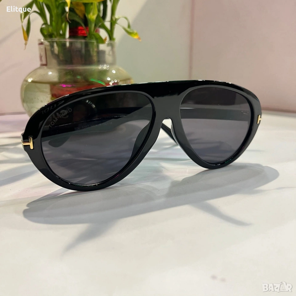 очила с черен обикновен калъф и ув защита tom ford , снимка 1