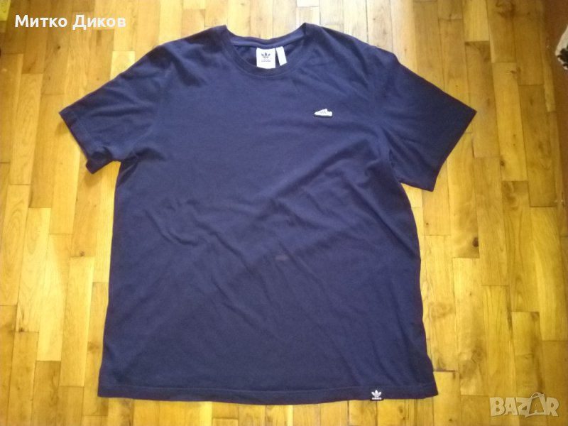 Адидас спортна маркова тениска с футболна обувка отпред размер ХЛ, снимка 1