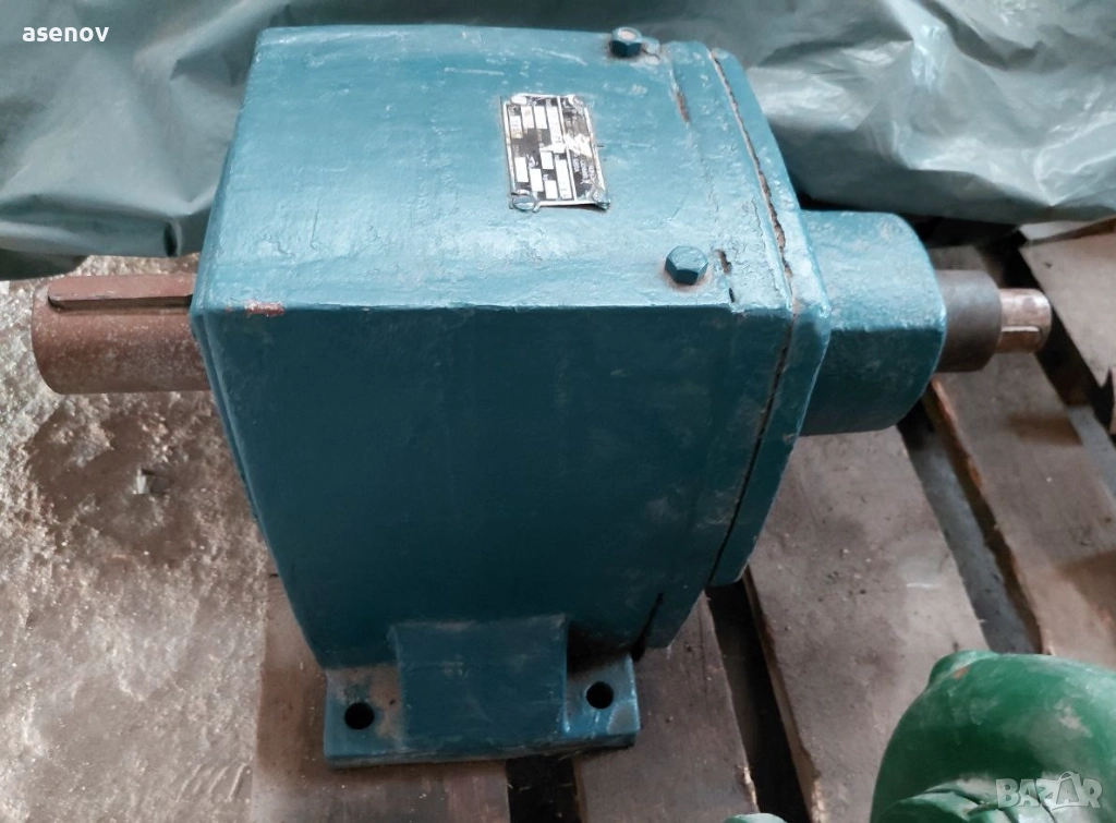 редуктор РЦС 100, снимка 1