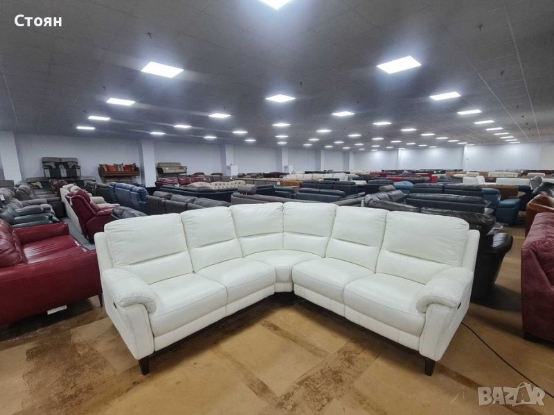 Светло кремав кожен ъглов диван с ел. релакс механизъм, снимка 1