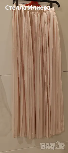 Плисирана пола, снимка 1