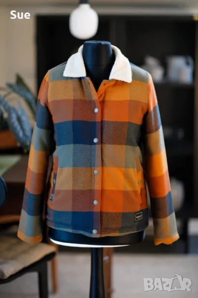  НОВО с етикет Дамско яке Iriedaily streetwear каре късо палто, снимка 1