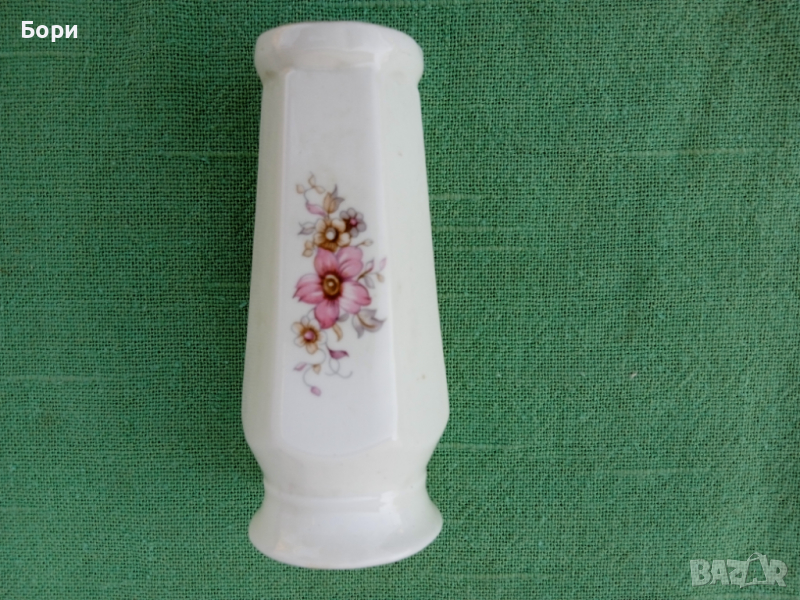 Порцеланова ваза , снимка 1