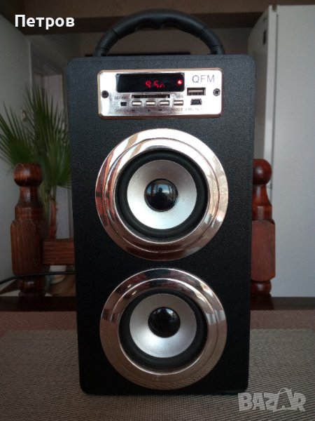 Продавам малко и компактно радио с дистанционно.Работещо.Подходящо за градината и лозето., снимка 1