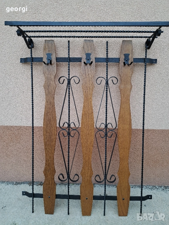 закачалка от ковано желязо и дърво, снимка 1