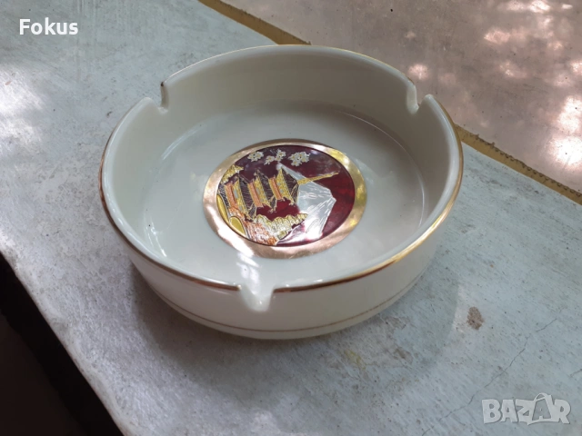 Пепелник порцелан Япония златно покритие 24 карата, снимка 2 - Антикварни и старинни предмети - 53416769
