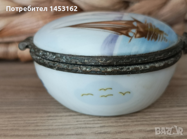 Старинна порцеланова кутийка , снимка 5 - Антикварни и старинни предмети - 44793790