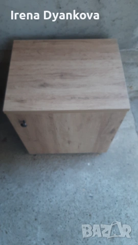 Нощно шкафче - 2 бр, снимка 2 - Шкафове - 53051171
