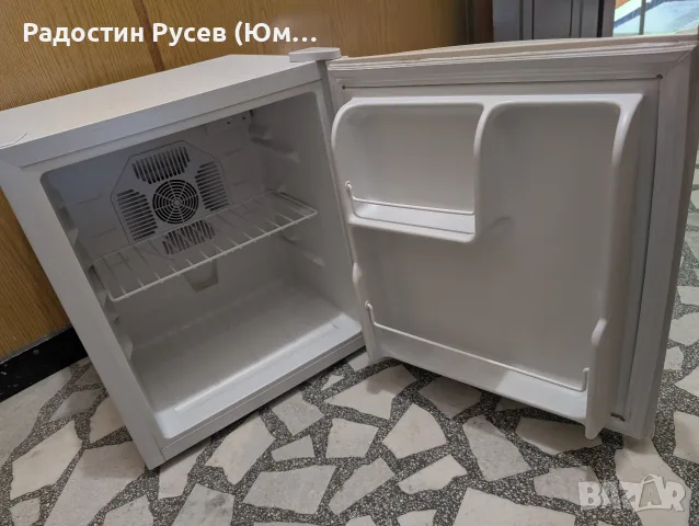 Малък Хладилник - 70W, снимка 2 - Хладилници - 56149471