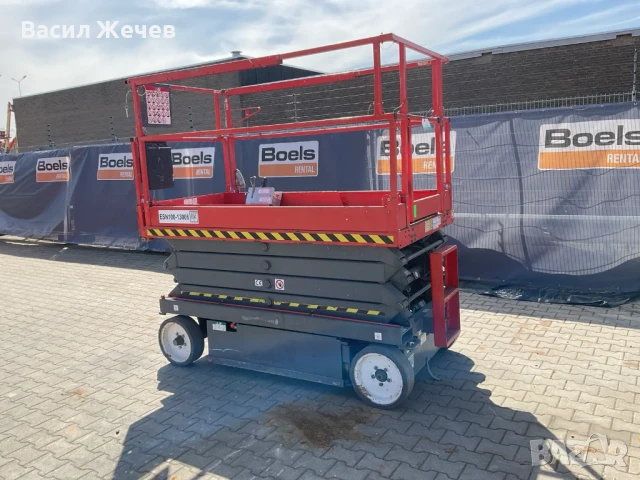 ножична електрическа платформа JLG SJ III - 4626