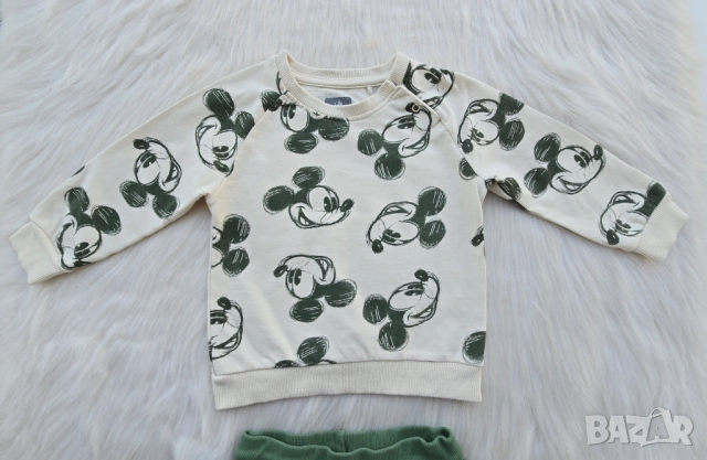 Екипче Мики Маус 9-12 месеца, снимка 2 - Комплекти за бебе - 53614730