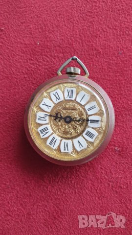 Дамски часовник медальон LUCERNE, снимка 1 - Антикварни и старинни предмети - 44319364