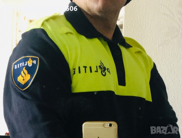 Риза на полицията на Нидерландия