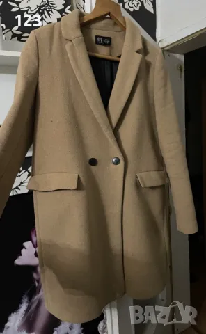 Бежово палто Зара , снимка 3 - Палта, манта - 50016414