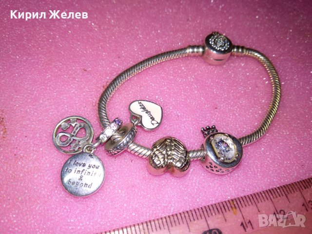 PANDORA ПРЕКРАСНА ГРИВНА с ИСКРЯЩИ КРИСТАЛИ и ЕМАЙЛ МНОГО ЕФЕКТНА КРАСИВА 31185, снимка 5 - Гривни - 44406326