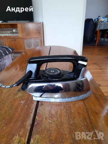 Стара Руска парна ютия #2, снимка 3 - Антикварни и старинни предмети - 53192409