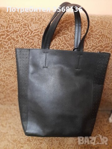 Черна дамска чанта, снимка 2 - Чанти - 41602682