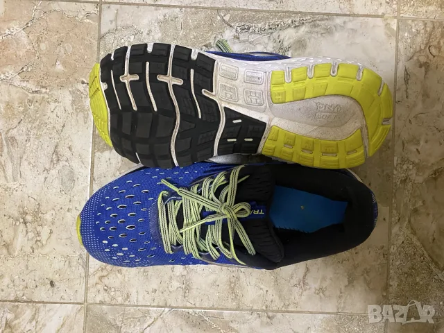 Оригинални маратонки BROOKS, снимка 3 - Маратонки - 55784800
