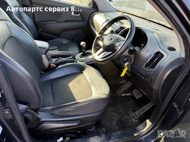 На части Kia Sportage 2.0 crdi automatic 4x4, снимка 4 - Автомобили и джипове - 52968967