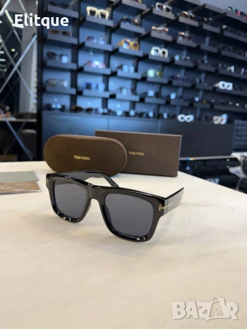 очила с черен обикновен калъф и ув защита tom ford miu miu ray ban , снимка 6 - Слънчеви и диоптрични очила - 53431507