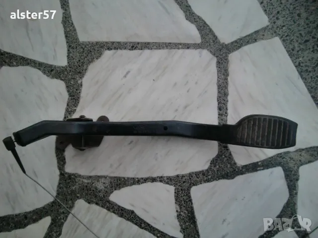 Педал за газта 86BB9P732EA на Форд Сиера, снимка 3 - Части - 47793516