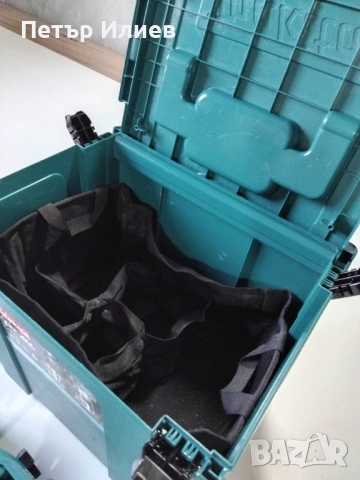 Акумулаторна оберфреза Makita DRT50 , ел. фреза райдер и зарядни BOSCH, снимка 6 - Куфари с инструменти - 53475503