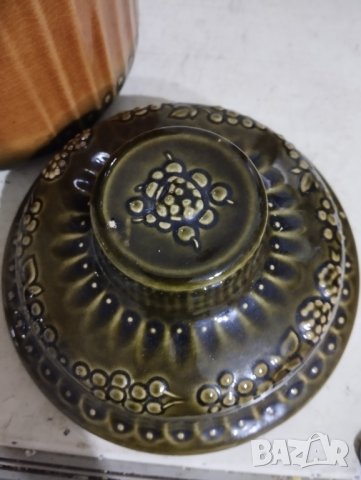 керамичен съд с капак, снимка 3 - Антикварни и старинни предмети - 44256818