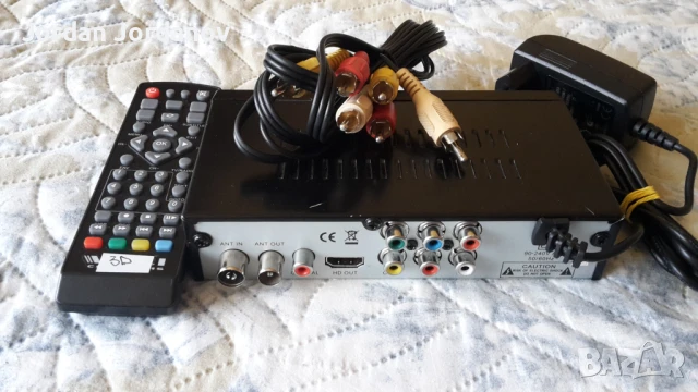 цифров декодер DVB-T2>C за ефирна и кабелна телевизия , снимка 3 - Приемници и антени - 51001447