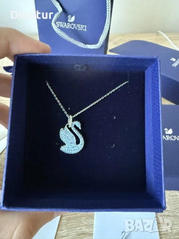 Колие Swarovski Iconic Swan, снимка 2 - Колиета, медальони, синджири - 56218180