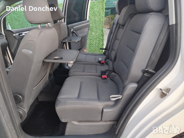 VW TOURAN 1.9 TDI 2006г, снимка 7 - Автомобили и джипове - 51489776