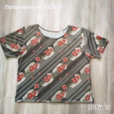 Дамска блуза с блестящ ефект, снимка 4 - Тениски - 51699953