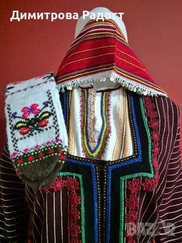Автентична родопска носия! Състояние без забележки! , снимка 3 - Антикварни и старинни предмети - 48869783
