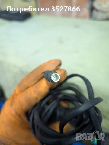 Зарядно за лаптоп Dell, снимка 4 - Захранвания и кутии - 49292616