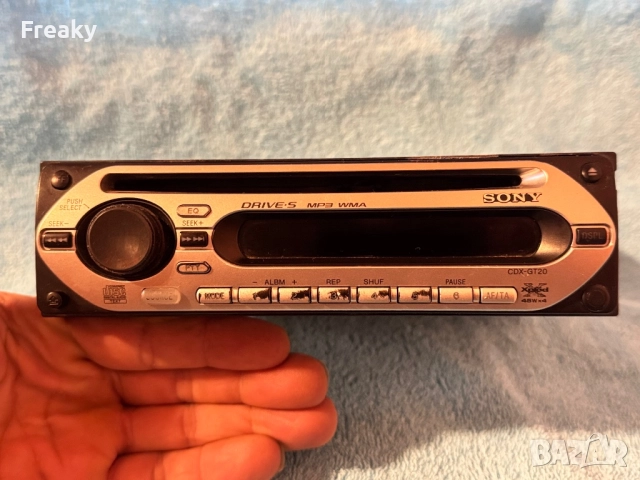 Cd player радио за кола sony CDX-GT20 45w x 4 , снимка 2 - Радиокасетофони, транзистори - 52057864
