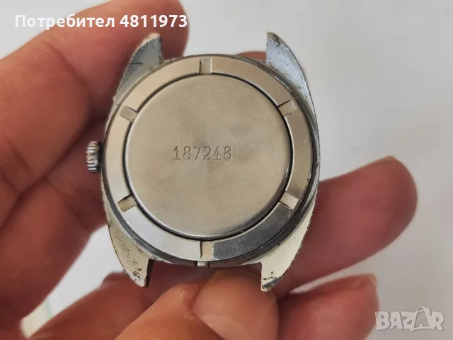 Лот от три руски часовника за ремонт или части, снимка 3 - Мъжки - 56310960