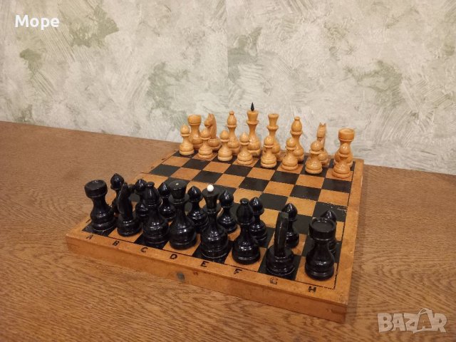 Шах с дървени фигури , снимка 1 - Шах и табла - 40219672