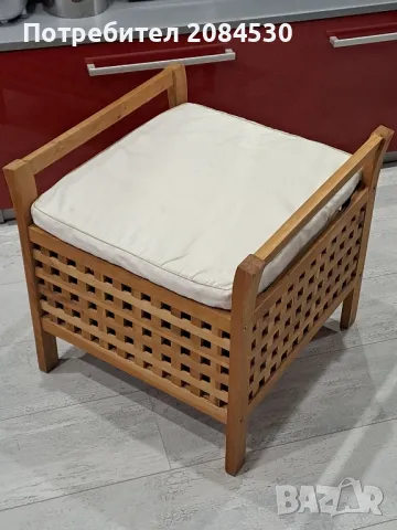 Табуретка орех масив 49,5/49,5/47, снимка 2 - Дивани и мека мебел - 49301856